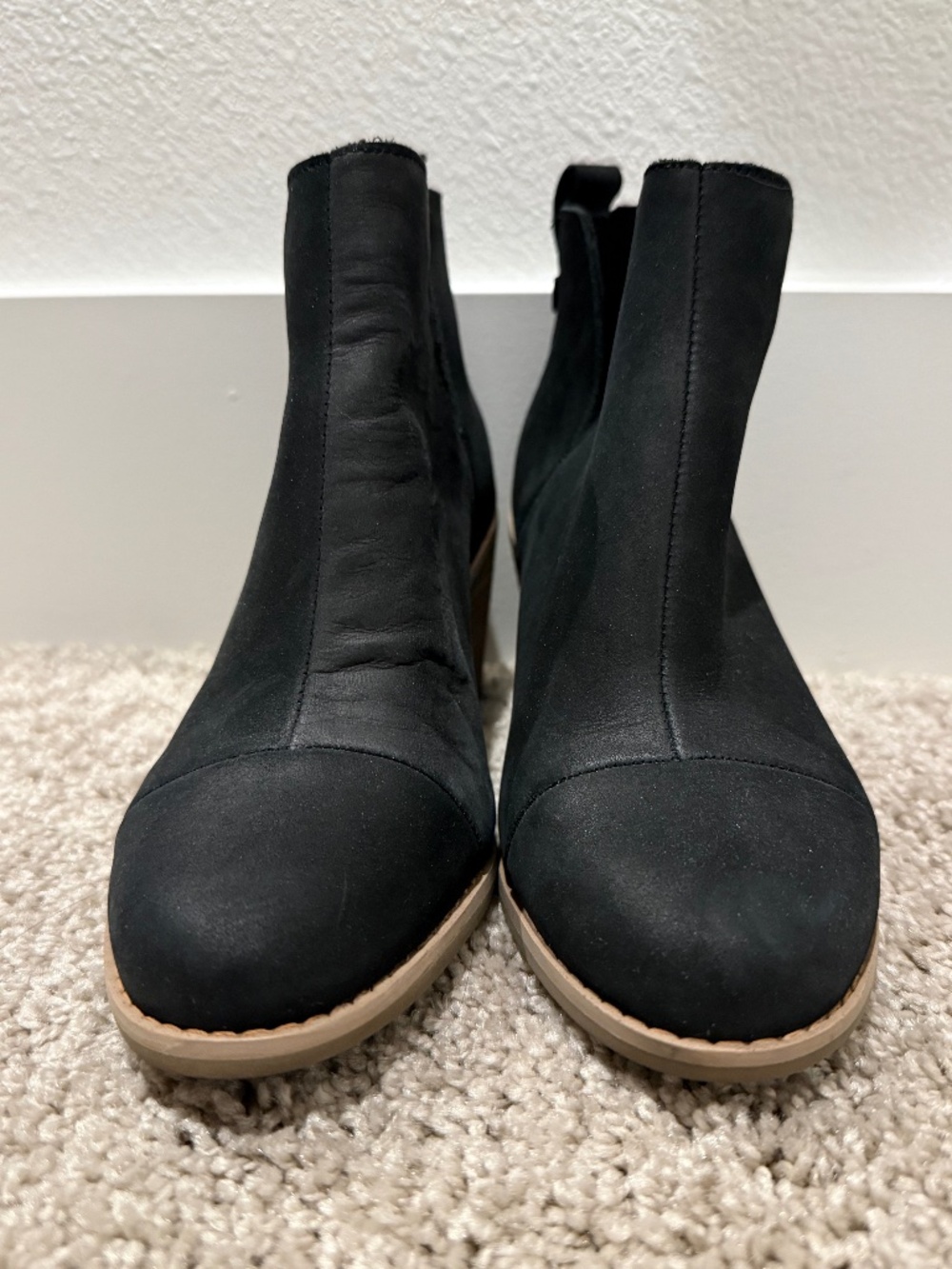 Toms Black Bootie Size 5
